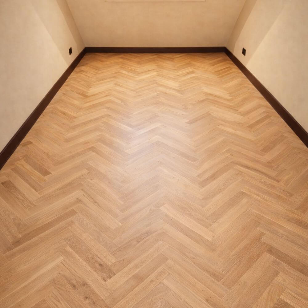 visgraat-vloer-geschuurd-geolied-weer-als-nieuw Professioneel geschuurde visgraat parketvloer met warme uitstraling en strak eindresultaat